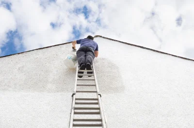 Peinture extérieure à Larroque — façades et ravalement